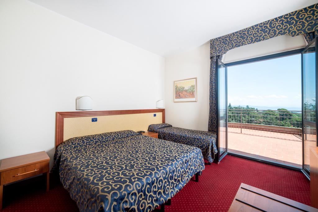 Hotel Italia & Lombardi Montefiascone Exterior photo