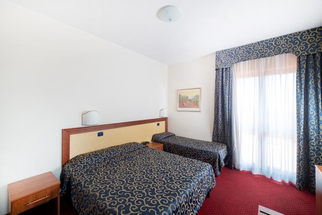 Hotel Italia & Lombardi Montefiascone Exterior photo